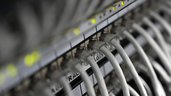 Сенатор поддержал законопроект о самовольном подключении к электросетям
Сенатор поддержал законопроект о самовольном подключении к электросетям